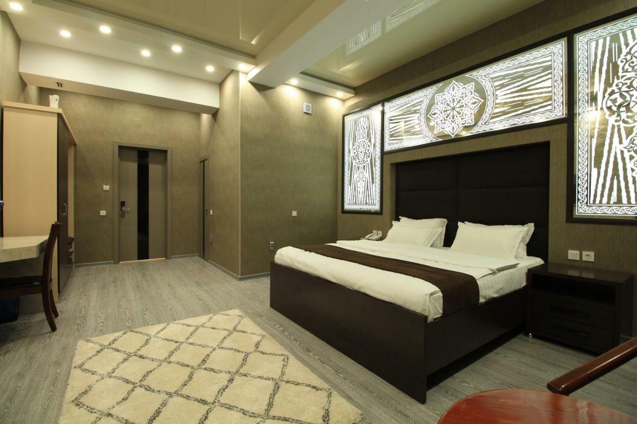 Safir Business Hotel O Dușanbe Exterior foto